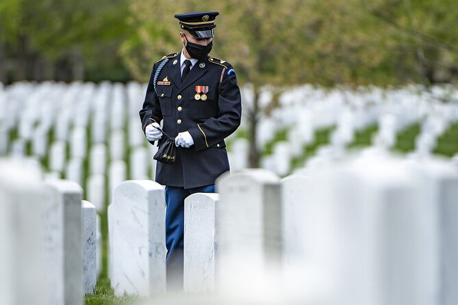 2-Hour Arlington Cemetery Guided Walking Tour - Guides Nur, James, and the value of a good pace