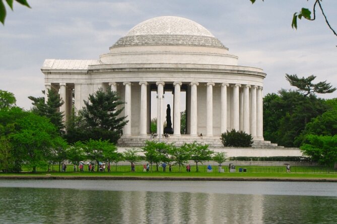 2-Hour National Mall Walking Tour from Washington DC - Booking and cancellation details to keep in mind