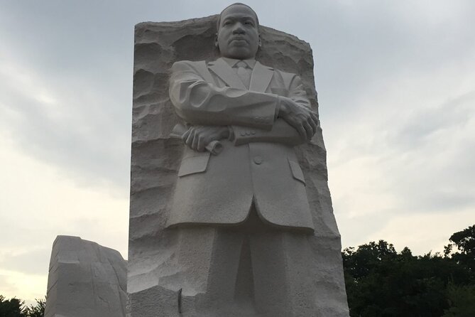2-Hour National Mall Walking Tour from Washington DC - Starting at the Washington Monument Lodge