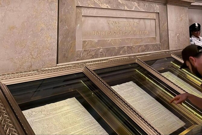 250th: National Archives & American History Museum Guided Tour - Why this three-hour route works