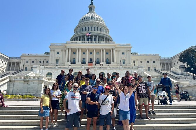 4-Hour Guided Tour in Spanish to Discover Washington DC - Lafayette Square and the White House exterior