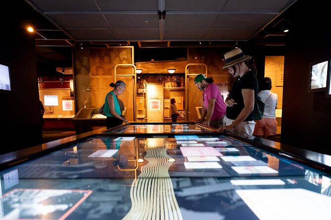 America’s 250th VIP Tour: Archives, Portraits & History 6 ppl Max - Timing, meeting point, and the walk between museums
