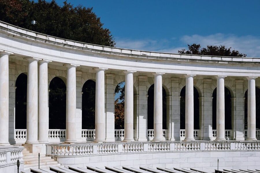 Arlington Cemetery & Changing of the Guard Semi-private 12pp - Key points at a glance
