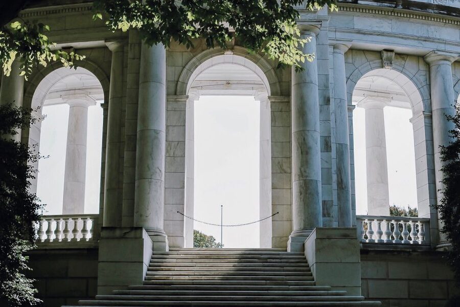 Arlington Cemetery & Changing of the Guard Semi-private 12pp - Space shuttle memorials and the U.S.S. Maine mast