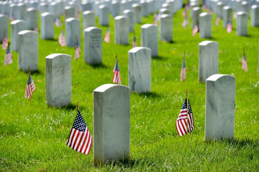 Arlington Cemetery & Changing of the Guard Semi-private 12pp - Starting at the American Armored Forces Memorial