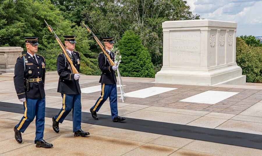 Arlington Cemetery: Changing of the Guard & Small-Group Tour - Who will get the most from this tour