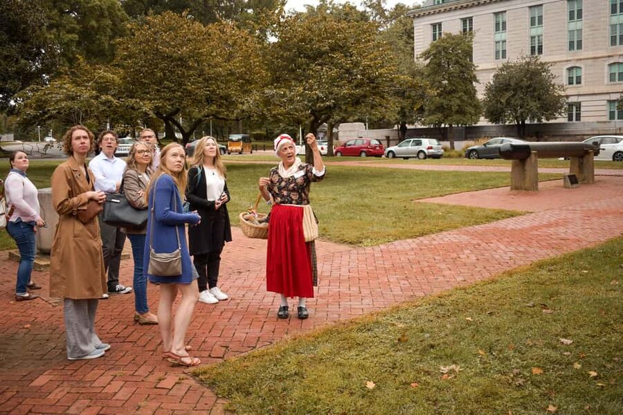 Best of Annapolis Tour: Colonial, State House, Naval Academy - What to bring and how to prepare
