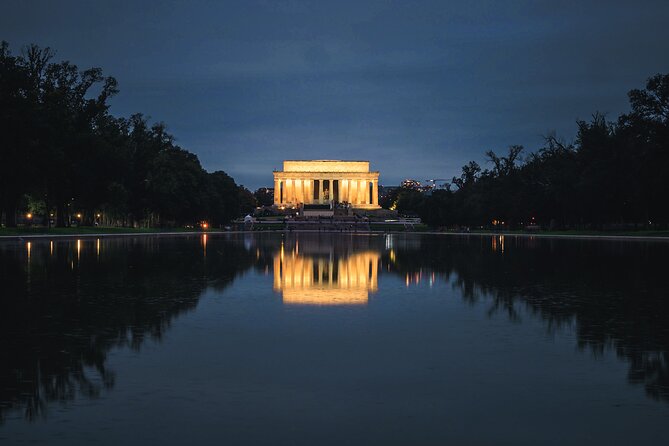 Captivating DC Private Photography Workshop - Vietnam Veterans Memorial: reflection and restraint