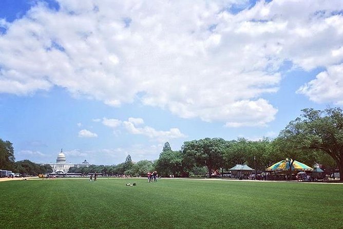 Castle to Capitol: Museums of the National Mall Architecture Tour - The Hirshhorn offers a sharp change in mood