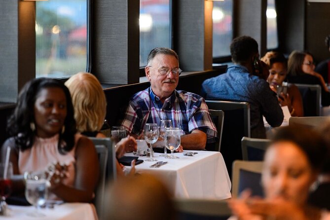 City Cruises Washington DC: Buffet Dinner Cruise - The Potomac departure and the first views