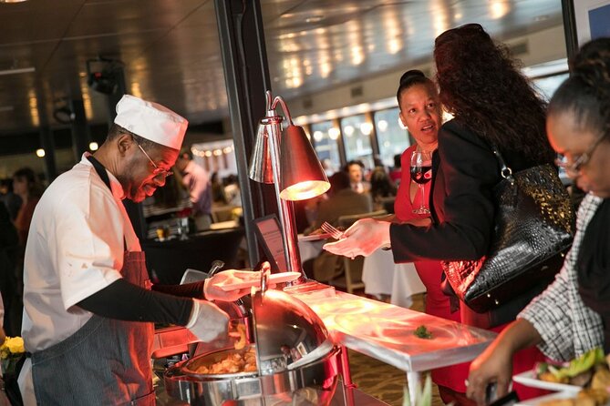 City Cruises Washington DC: Buffet Dinner Cruise - When dinner gives way to the dance floor