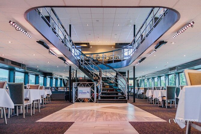 City Cruises Washington DC: Buffet Dinner Cruise - How the staff and ship affect the experience