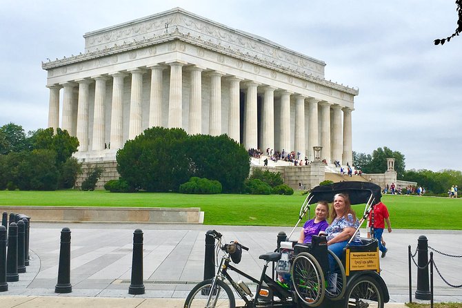 Classic Monuments & Memorials Tour - Jefferson Memorial and the Tidal Basin