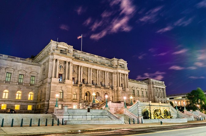 Dark History: Scandals of Capitol Hill Evening Walking Tour - Timing, footwear, and weather