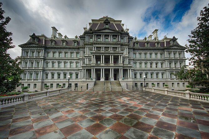 Dark Nights in D.C. - Walking Tour - The important catch: you do not enter the sites