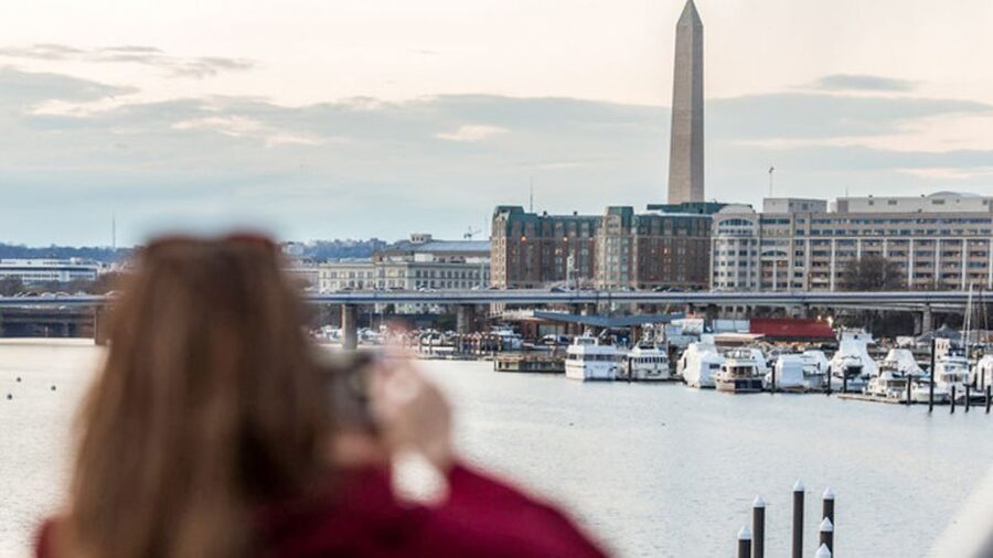 DC: City Cruises Buffet Brunch, Lunch, or Dinner Cruise - What You See Along the Potomac