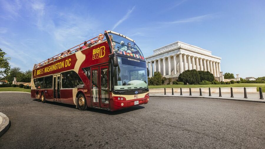 DC: Hop-on Hop-off Tour by Open-top Bus with 17 Stops - Traffic, timing, and the open-top tradeoff