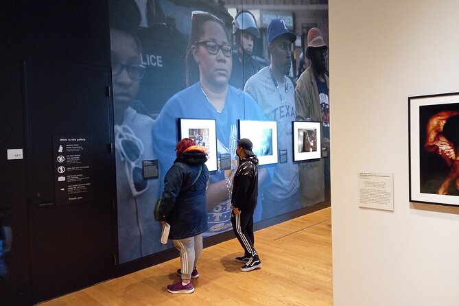 DC Landmarks Walking Tour + African American Museum Admission - Reliability, meeting details, and cancellation