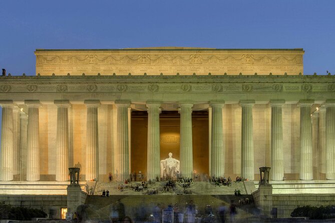DC Landmarks Walking Tour + African American Museum Admission - Why the walking commentary matters
