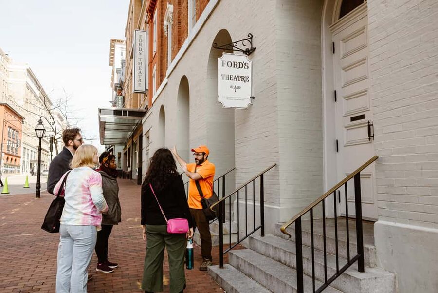 DC: Lincoln's Assassination 2 Hour Nighttime Walking Tour - Key points to know before you book