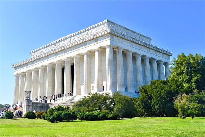 Discover DC Private Tour – (Up to 12 Guests) - Why a private vehicle makes sense in Washington DC