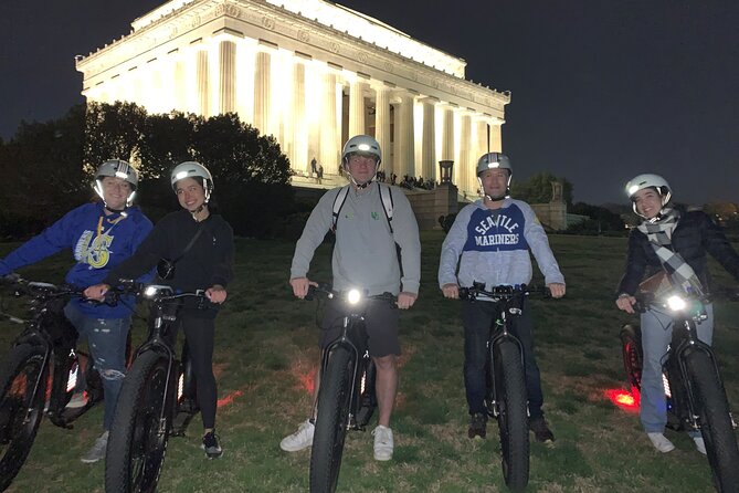 Epic Evening e-Scooter Tour - Vietnam Veterans Memorial: a quieter pause