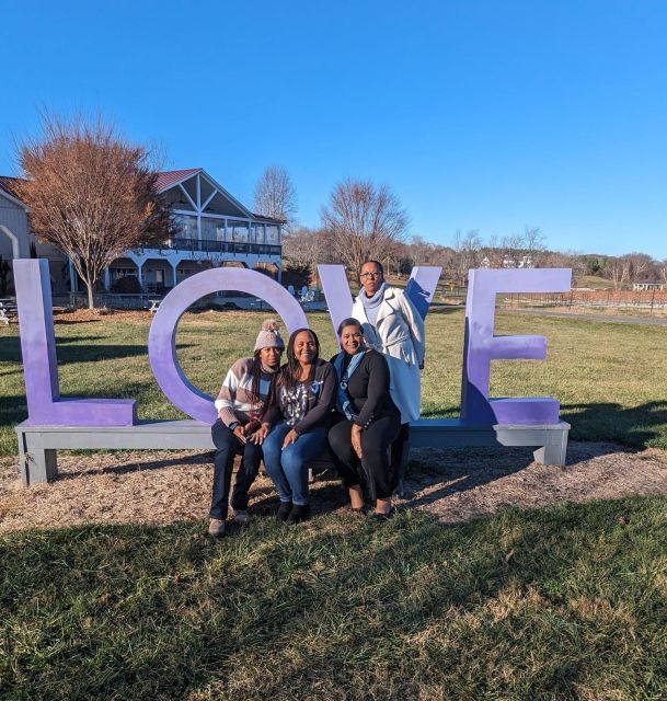From DC: Premium Virginia Wine Country Tour with Tastings - Leaving Washington DC for Virginia wine country
