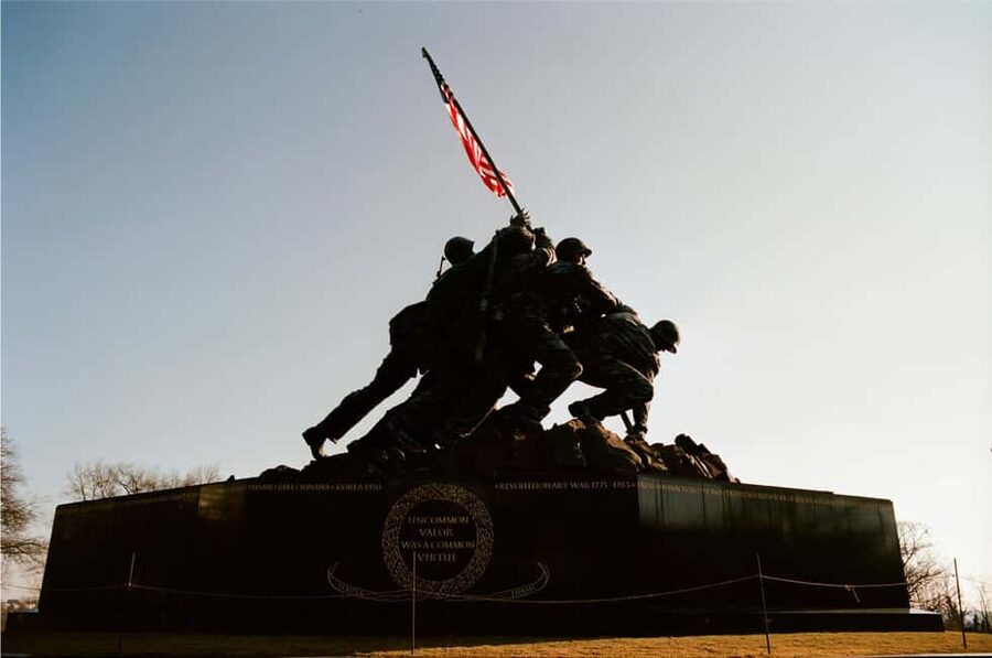 From NYC: Washington Highlights Guided One Day Tour - The guide and driver can shape the day