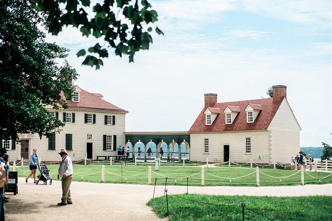 Full-Day Tour of Washington DC with Mount Vernon & Old Alexandria - Two hours at George Washington’s Mount Vernon