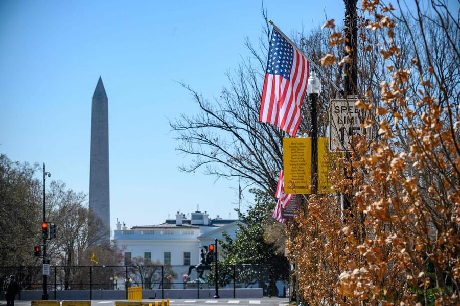 Full Day Washington DC & Mount Vernon Tour - The guide makes the difference in Washington