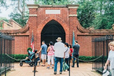 George Washington’s Mount Vernon & Old Alexandria Half-Day Guided Tour from DC