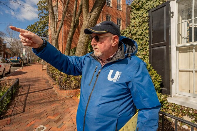 Georgetown Walking Tour: Spies, Presidents, and Exorcist Steps - Why Georgetown makes such a good storybook