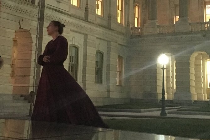 Haunted DC Night-Time Walking Tour on Capitol Hill - What the guides add to the evening