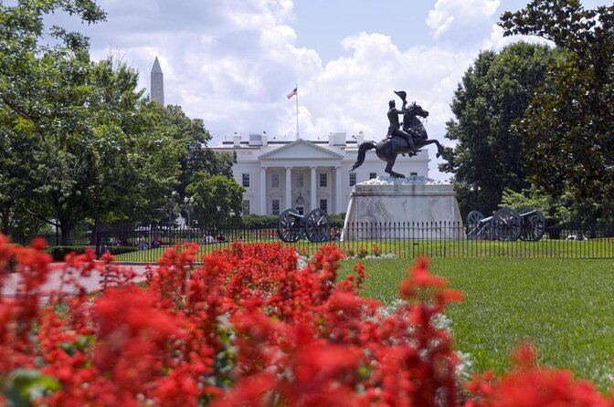 Haunted Washington D.C. Booze and Boos Ghost Walking Tour - Moving through Washington’s lesser-known stories