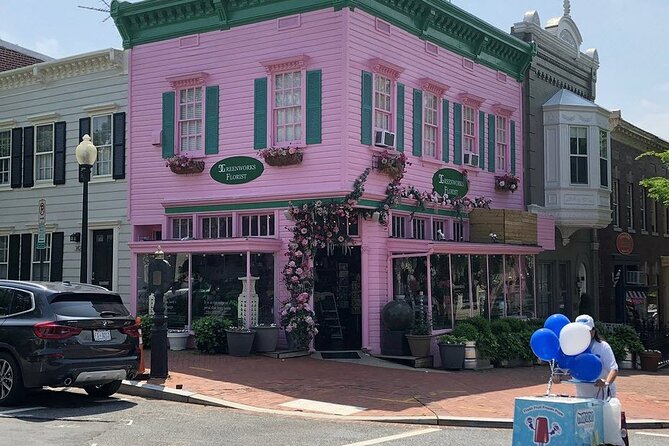 Historic Georgetown: History, Gossip, & Architecture Walking Tour - Kennedy connections and Georgetown’s famous residents