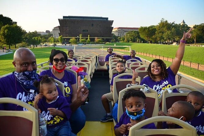 Hop-on Hop-off Sightseeing Tour by Open-top Bus with 18 Stops - Timing, tracking, and the cost of waiting
