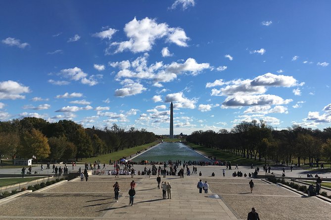 Monuments and Memorials Architectural Walking Tour - Reading Washington through its open spaces