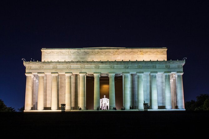 Monuments and Memorials Night Walking Tour - Key points about this Washington night walk
