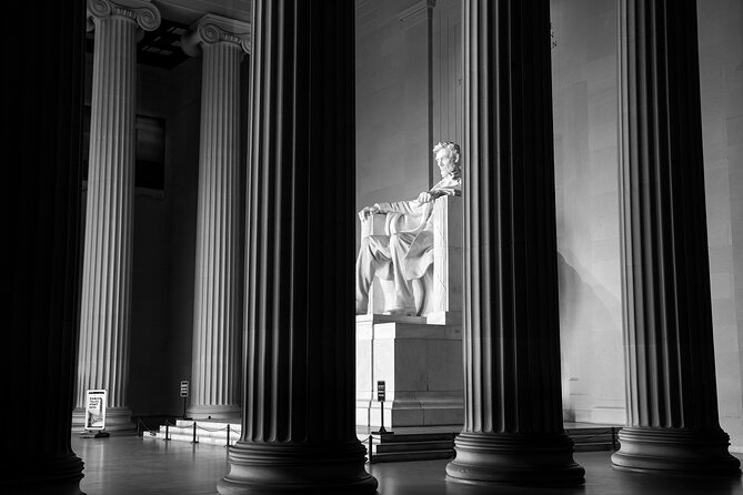 Monuments and Memorials Night Walking Tour - Beginning at the Lincoln Memorial