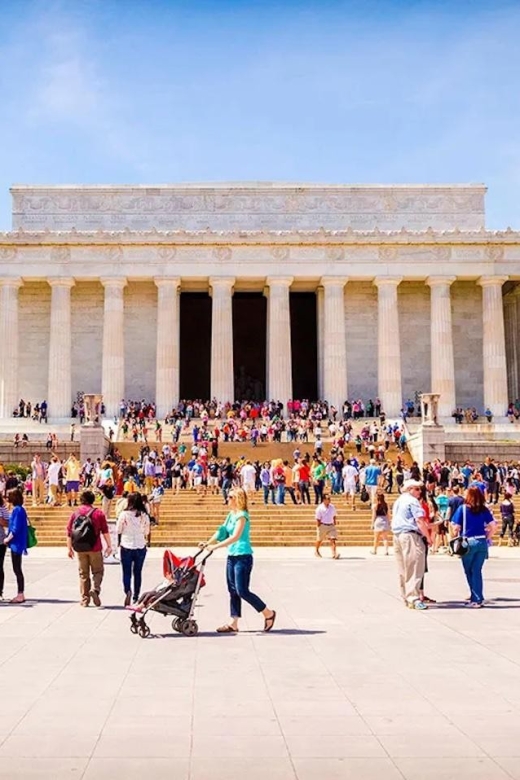 Monuments Bus Tour with 10 Stops, Optional US Capitol Entry - The White House and US Capitol