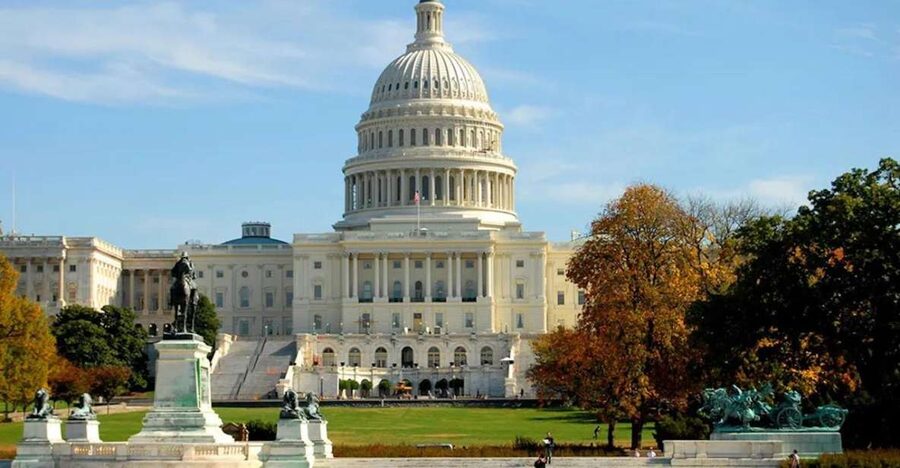 Monuments Bus Tour with 10 Stops, Optional US Capitol Entry - Starting points and the morning schedule