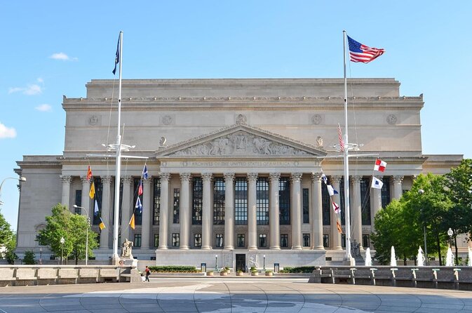 National Archives + American History Museum Tour 8ppl Max - Key Points at a Glance