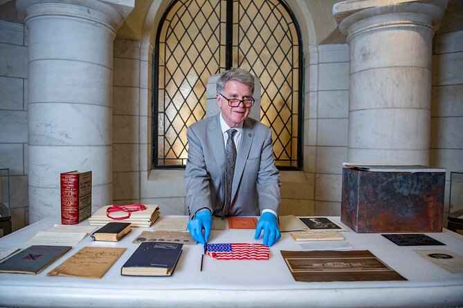 National Archives Skip the Line Guided Tour Semi-Private 6ppl Max - The 1297 Magna Carta in the Rubenstein Gallery