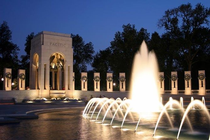 National Mall Night Tour with 10+ Monuments (Public or Private) - What you actually see from the bus