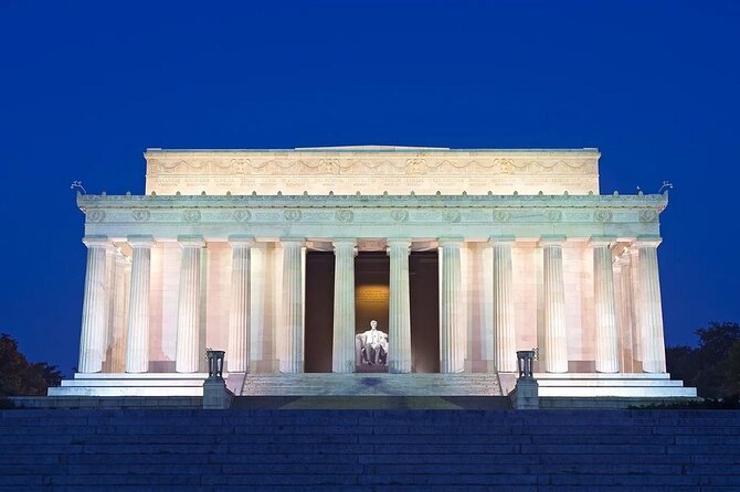 National Mall Night Tour with Washington Monument & 2 Museums - Key points to know before booking