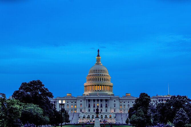 National Mall Night Tour with Washington Monument & 2 Museums - Why a night tour works so well in Washington