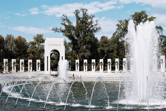 National Mall Tour w/ Washington Monument Semi-Private 12ppl Max - What the guides add to a short route