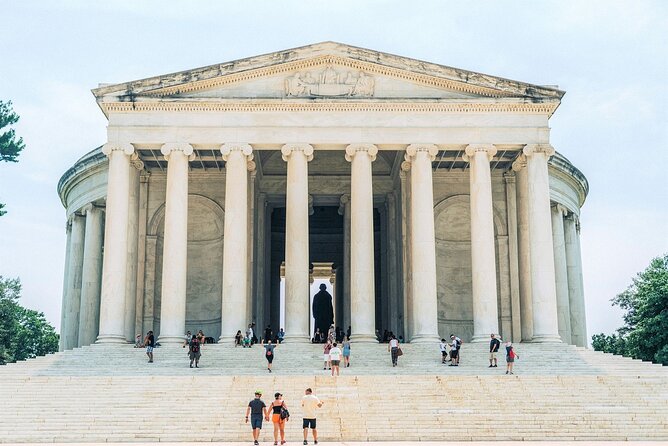 National Mall Tour with 10 Stops & U.S. Capitol or Museum Entry - The White House and Lafayette Square