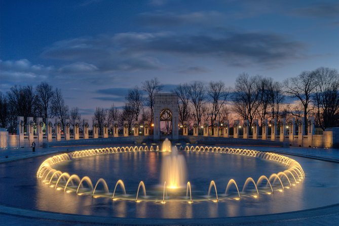 Night-Time City Tour of Washington DC - Vietnam and Korean War Memorials