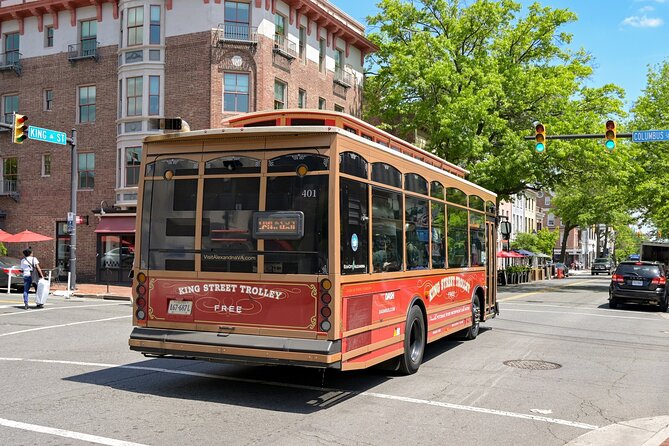 Old Town Alexandria in a Day with Round Trip Ferry Cruise - Key things to know before you book